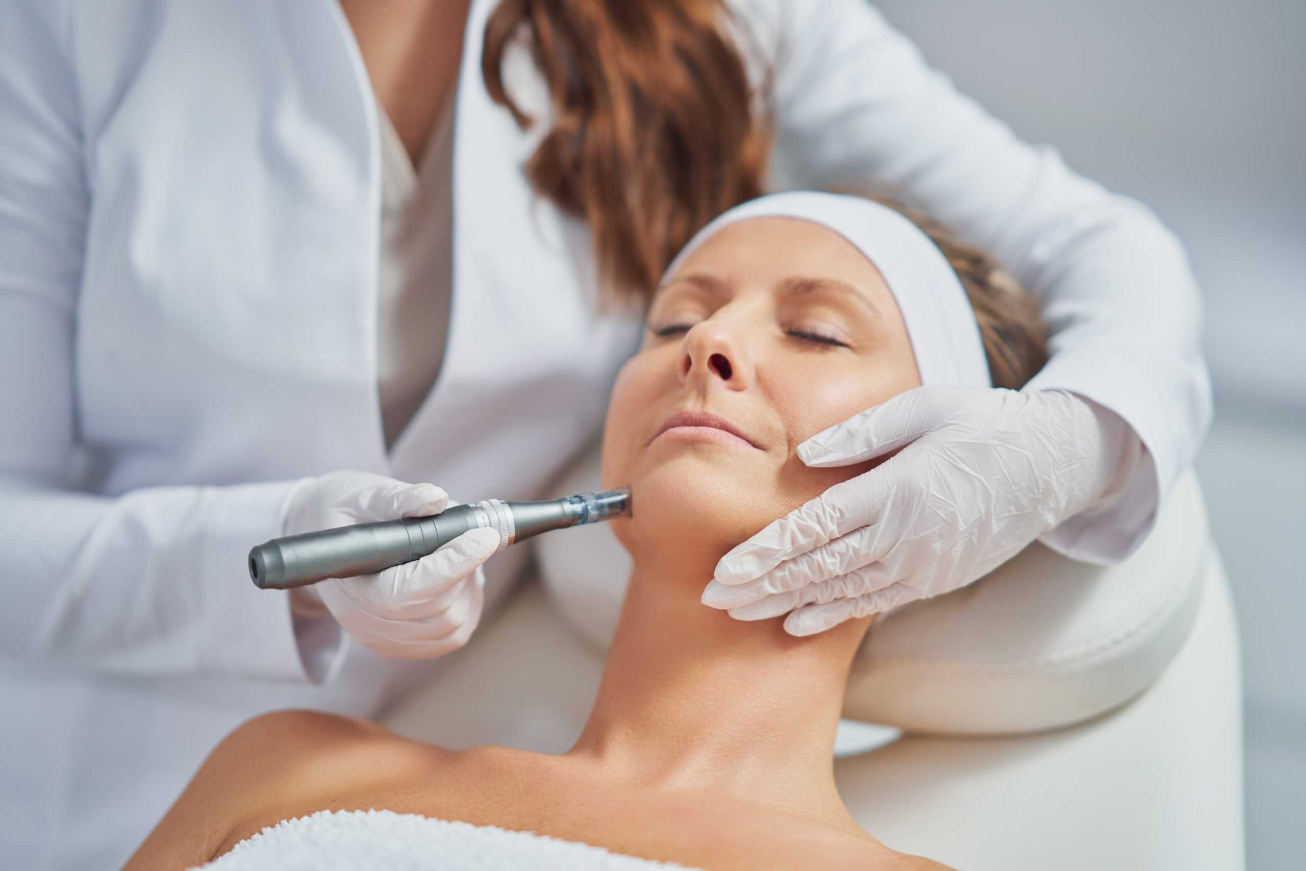 anti aging microneedling skin care procedures done by professional aesthetician 